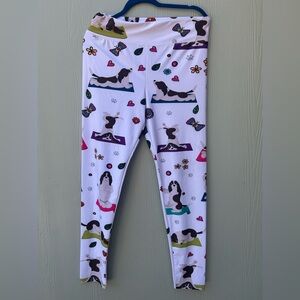 White Yoga Pattern Leggings